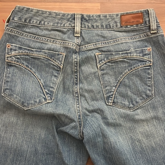 Eddie Bauer Jeans Size 4R lightwash - Picture 4 of 10